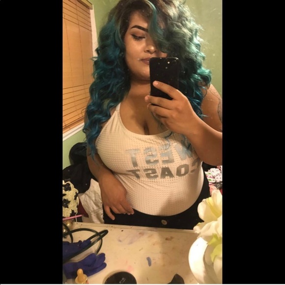 Meet your Posher, Crystal - Picture 1 of 1